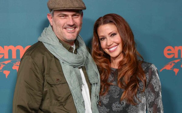 shannon elizabeth divorce finalized simon borchert